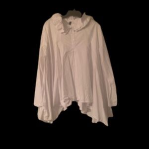 Women’s long sleeve shirt worn once